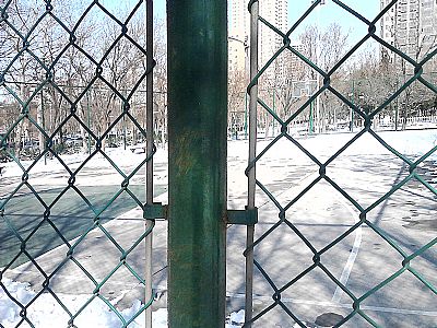 勾花網(wǎng)護欄
